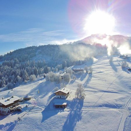 Chalet On The Ski Slope In St Johann In Tyrol Apfeldorf 外观 照片