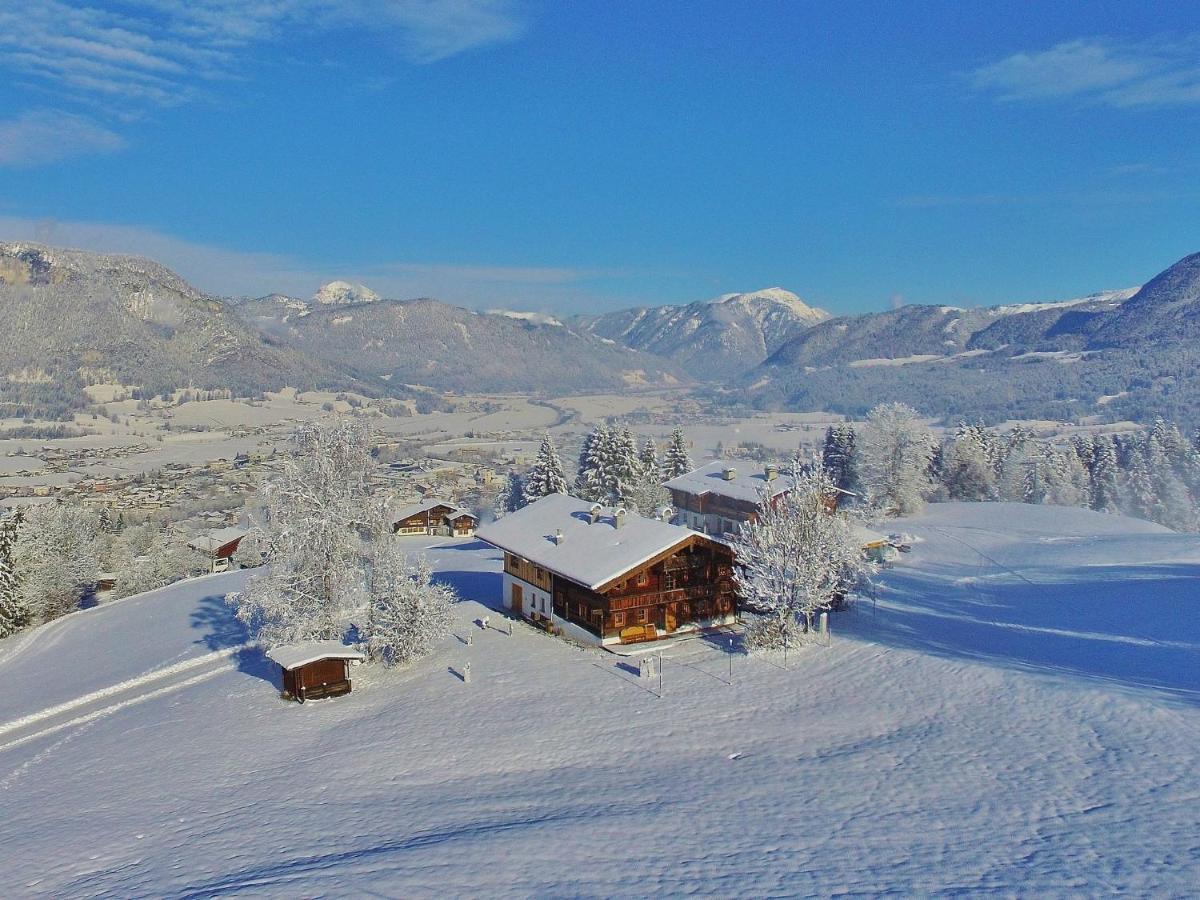 Chalet On The Ski Slope In St Johann In Tyrol Apfeldorf 外观 照片