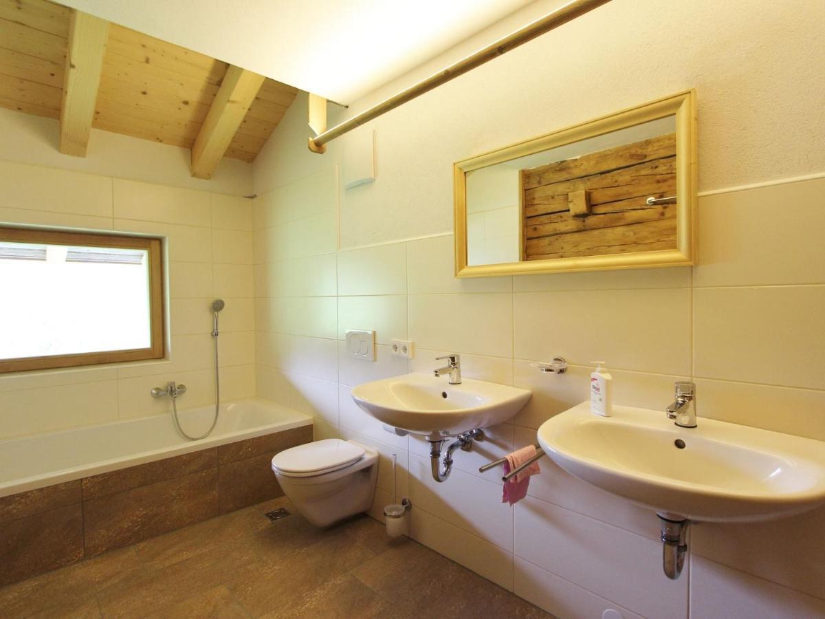 Chalet On The Ski Slope In St Johann In Tyrol Apfeldorf 外观 照片