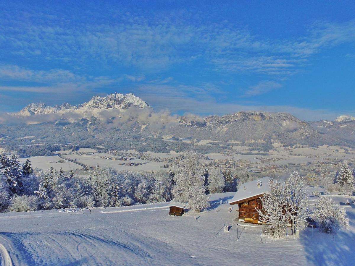 Chalet On The Ski Slope In St Johann In Tyrol Apfeldorf 外观 照片